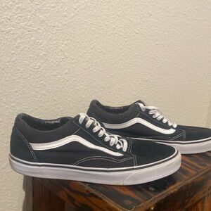 Vans shoes used but stilll in good condition